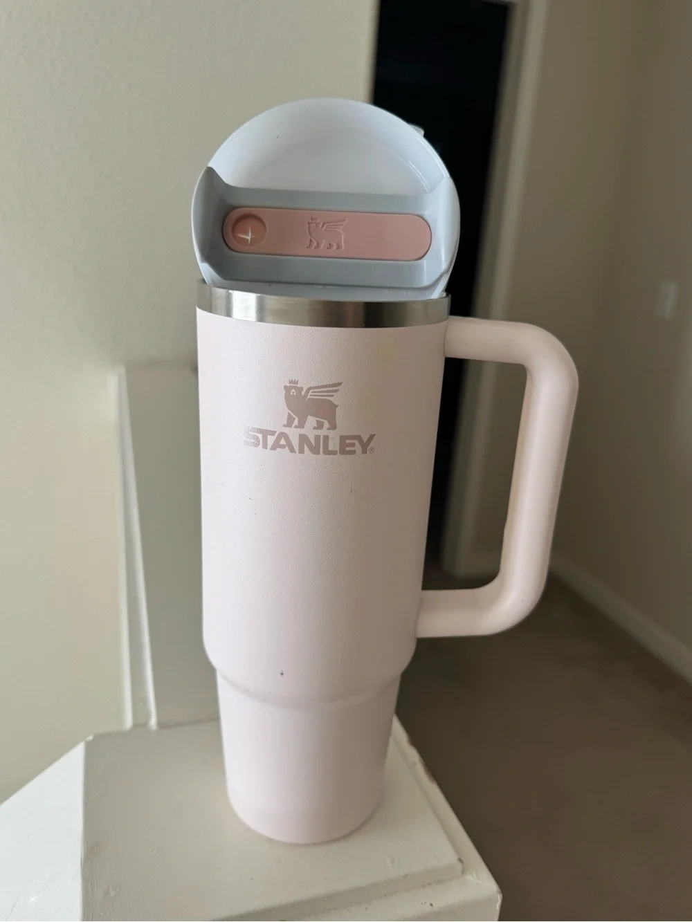 Stanley Rose Quartz Insulated 30oz Tumbler